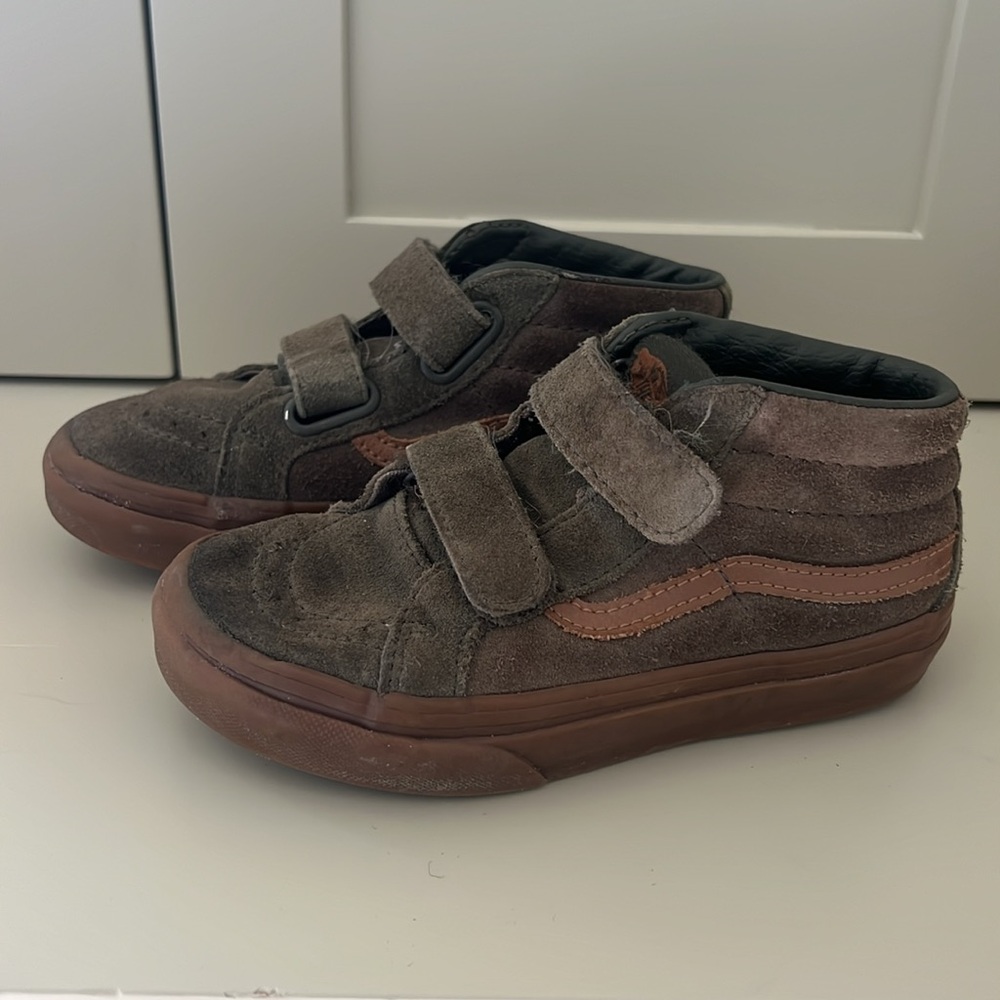 Vans Velcro suede mid high sneakers